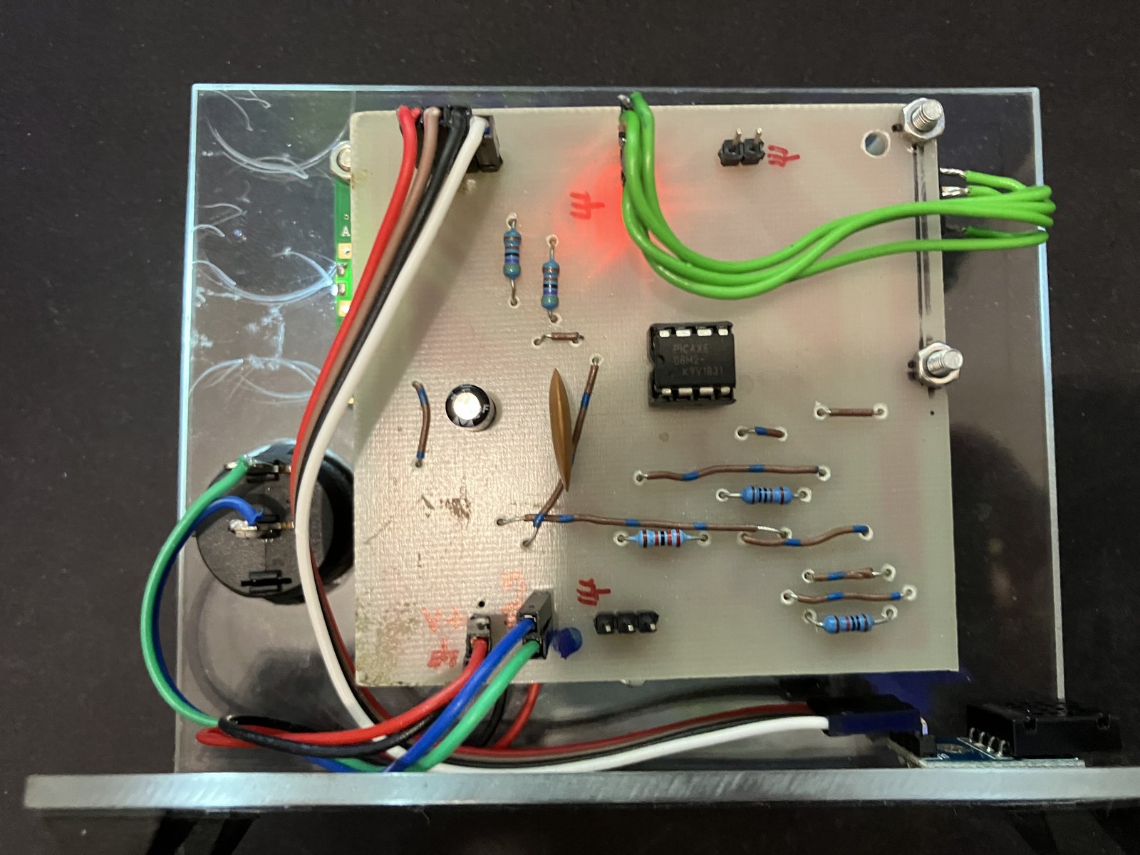 Back after rewiring with connectors, red power LED on
